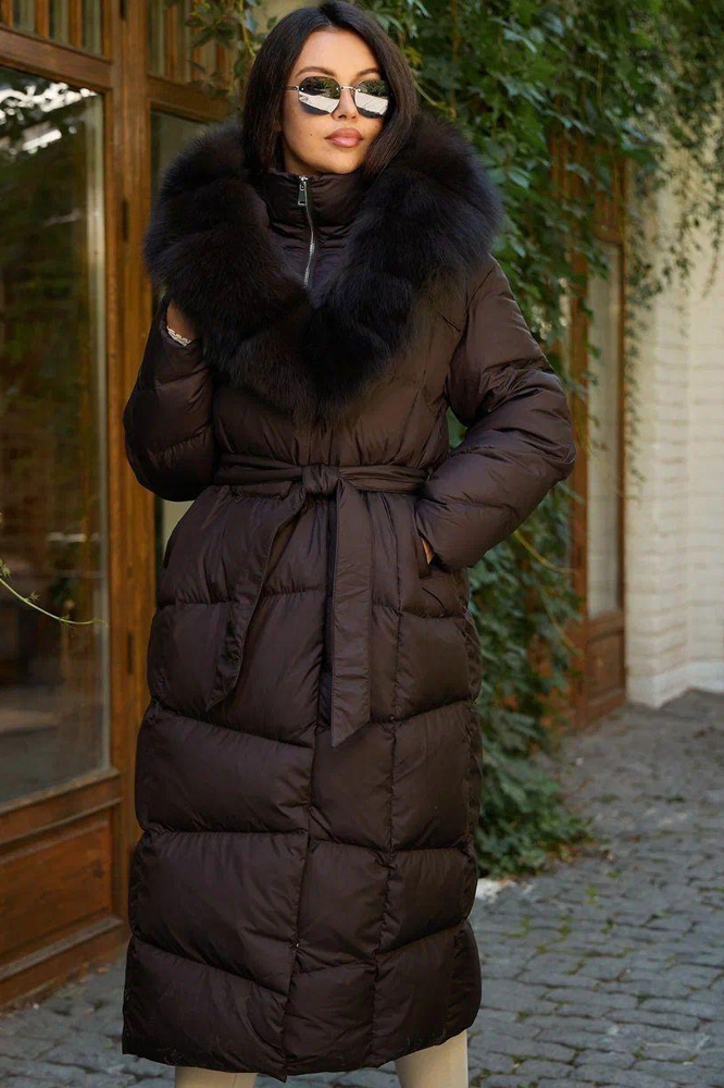Длинный пуховик Vivilona с натуральным мехом