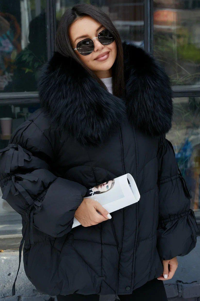 Пуховик укороченный с песцом