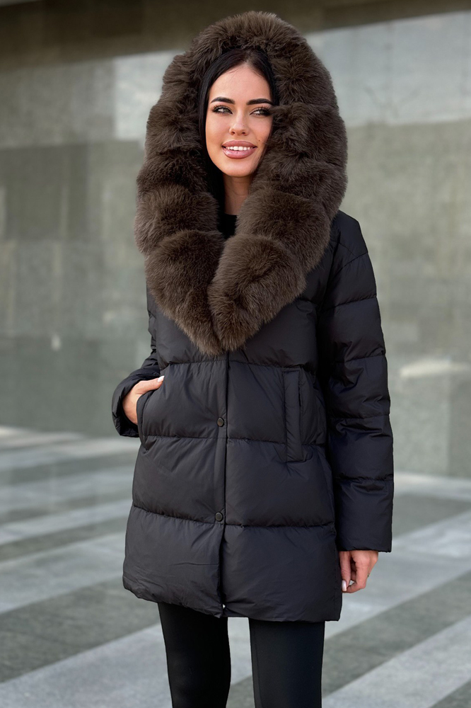 Модный зимний пуховик Vivilona