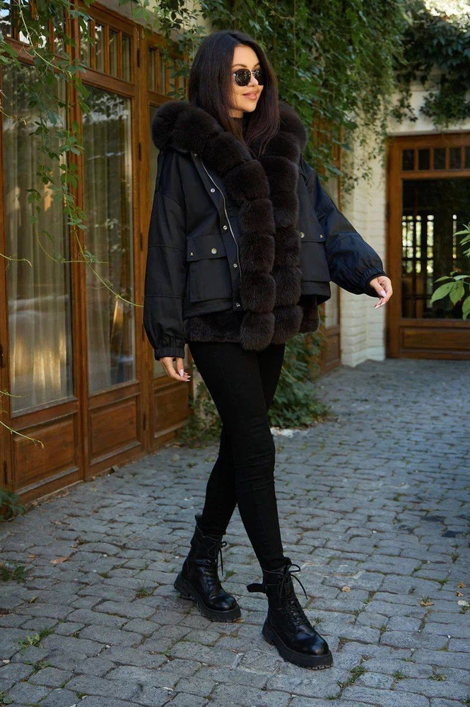 Стильная парка Vivilona с мехом вдоль молнии