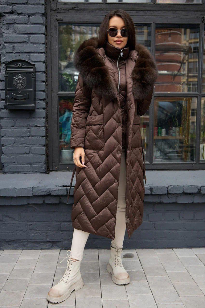 Женский пуховик Vivilona с  манишкой