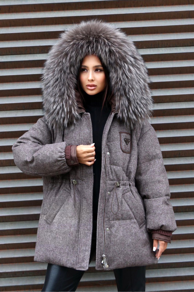 Зимний пуховик Pang Million с натуральным енотом