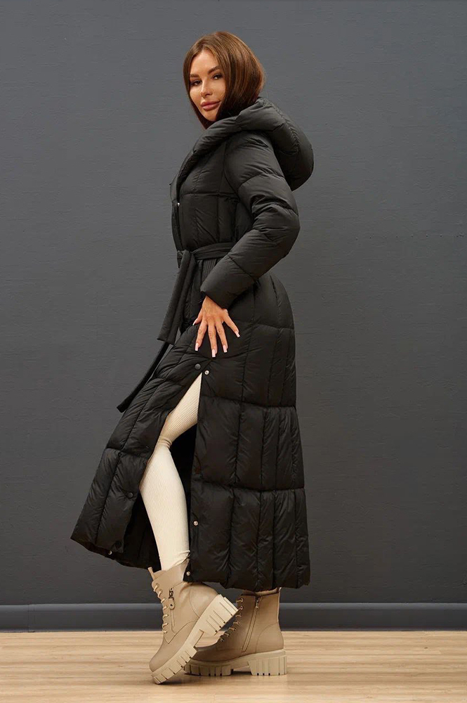 Зимний пуховик Vivilona приталенный