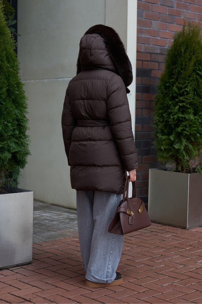 Модный пуховик Vivilona приталенный