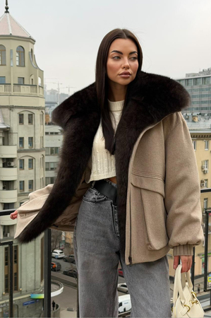 Модный бомбер Tannossto с песцом