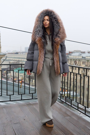 Стильная парка Tannossto с мехом вдоль молнии