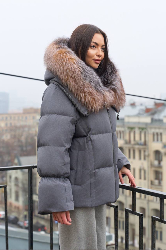 Стильная парка Tannossto с мехом вдоль молнии