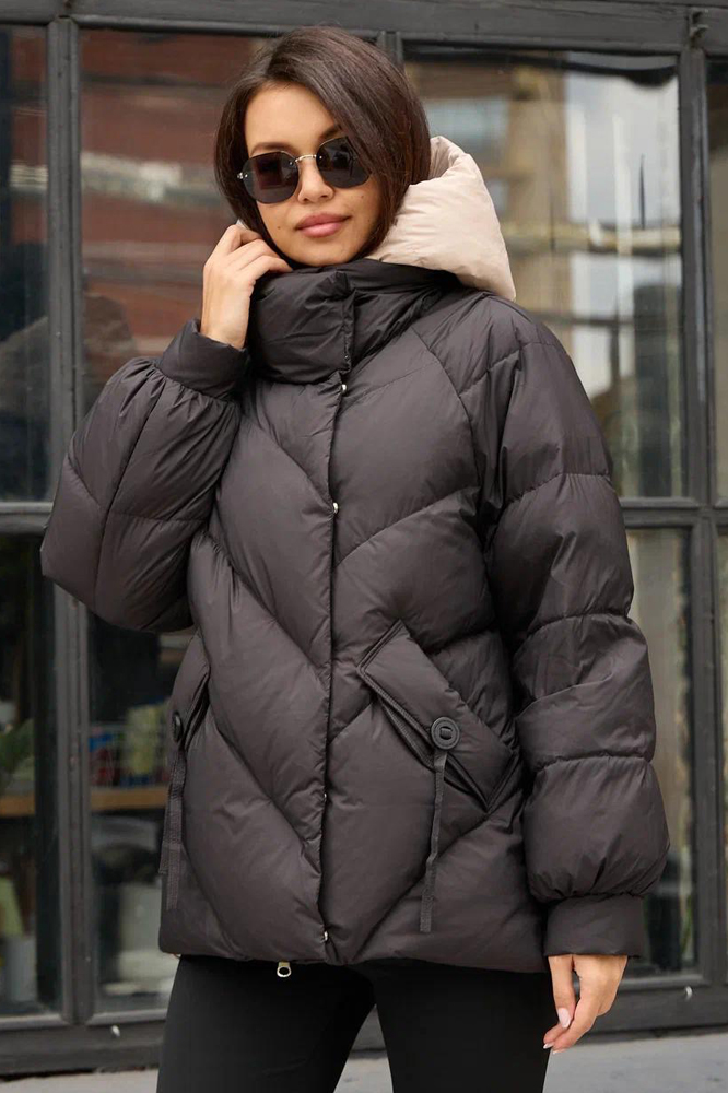 Зимний пуховик женский в черном цвете