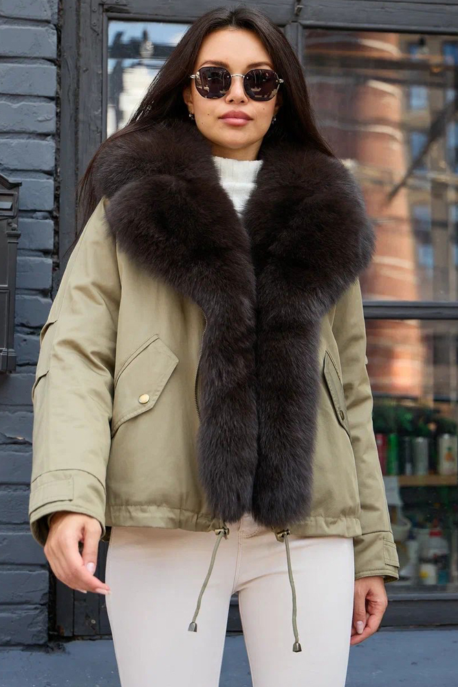 Пуховик женский зимний Vivilona с песцом