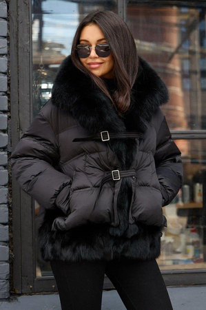 Черный пуховик на зиму 2025 2026 с капюшоном