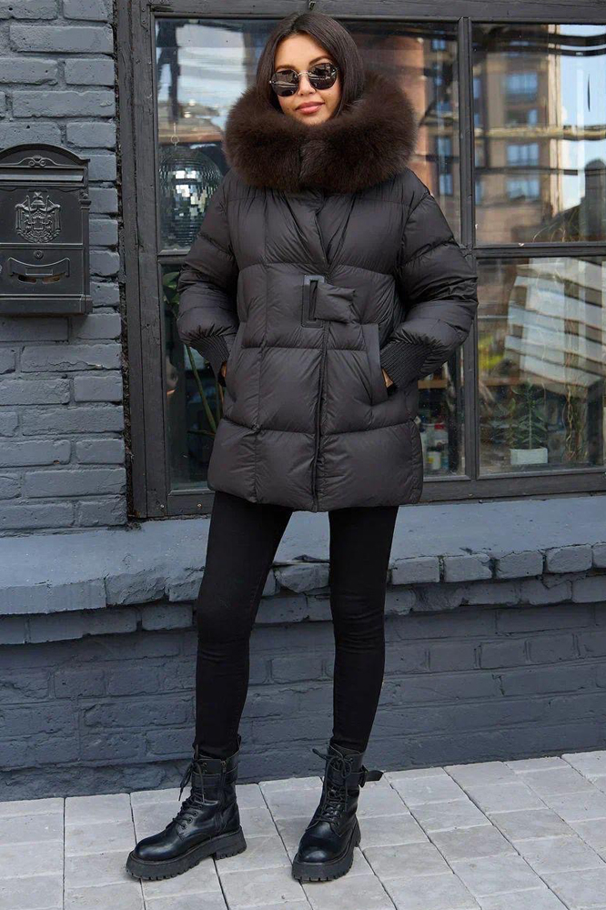 Стильный пуховик с капюшоном